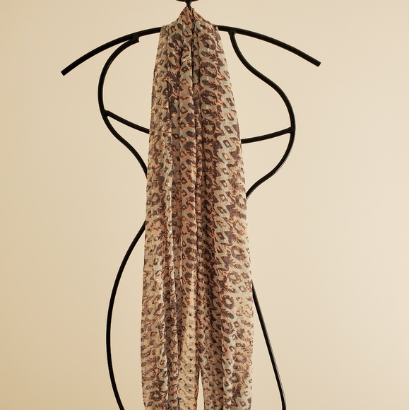 Long lightweight infinity scarf - Picture 2 of 4